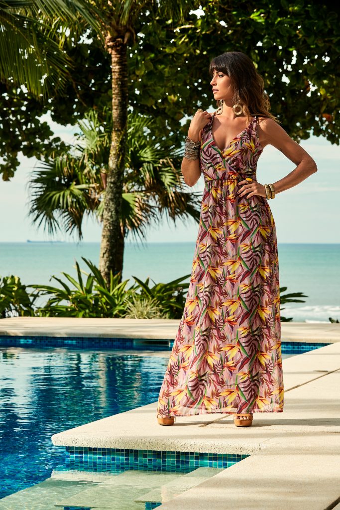 vestido estampa tropical
